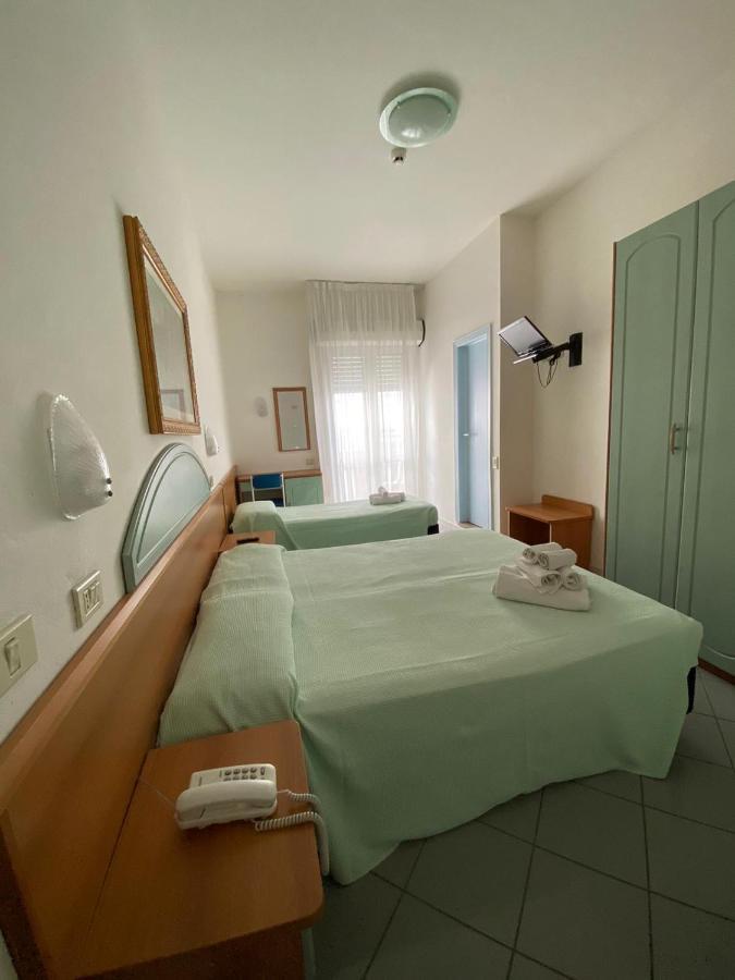 Hotel Mediterraneo Rimini Exteriér fotografie